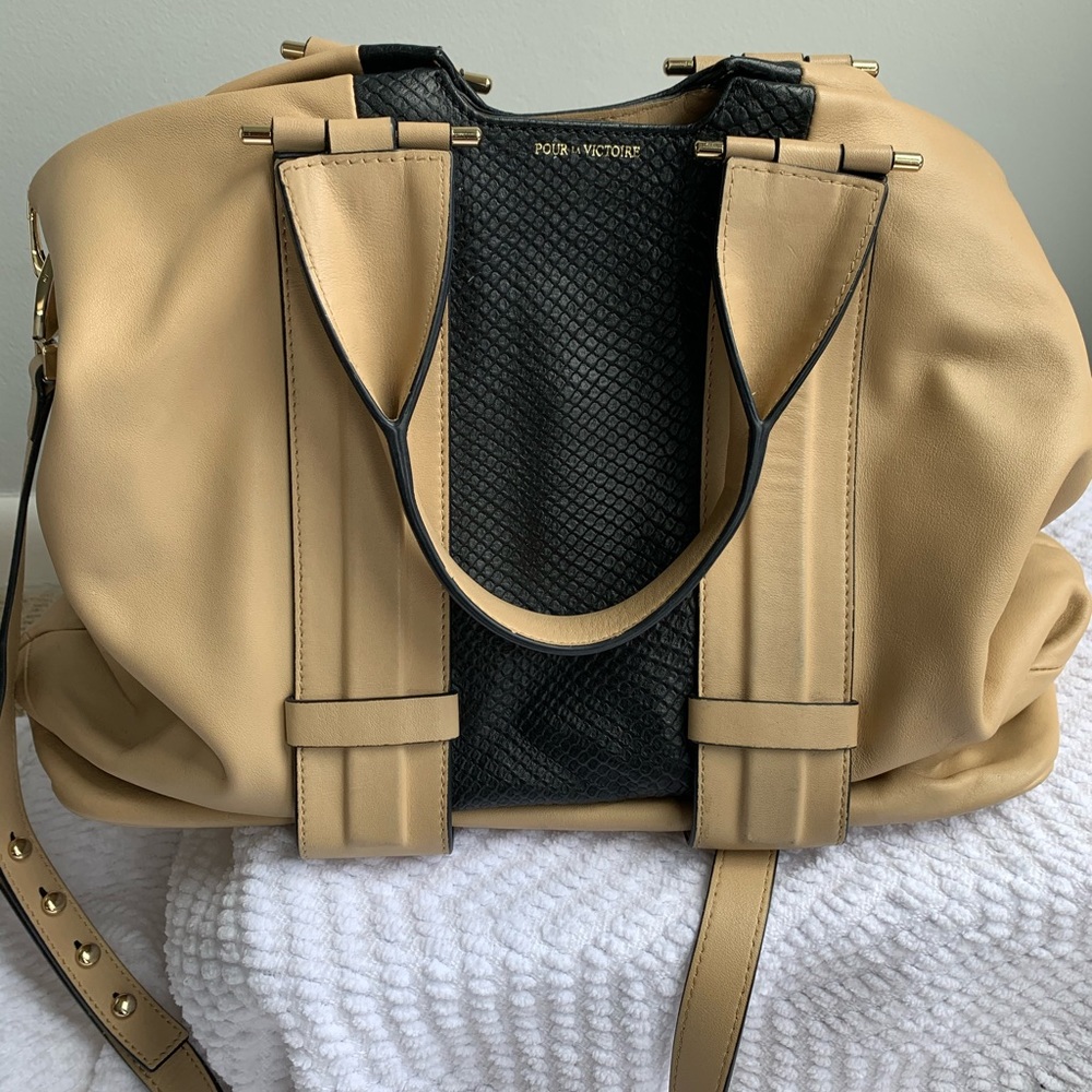 Pour la Victoire Tan Tote